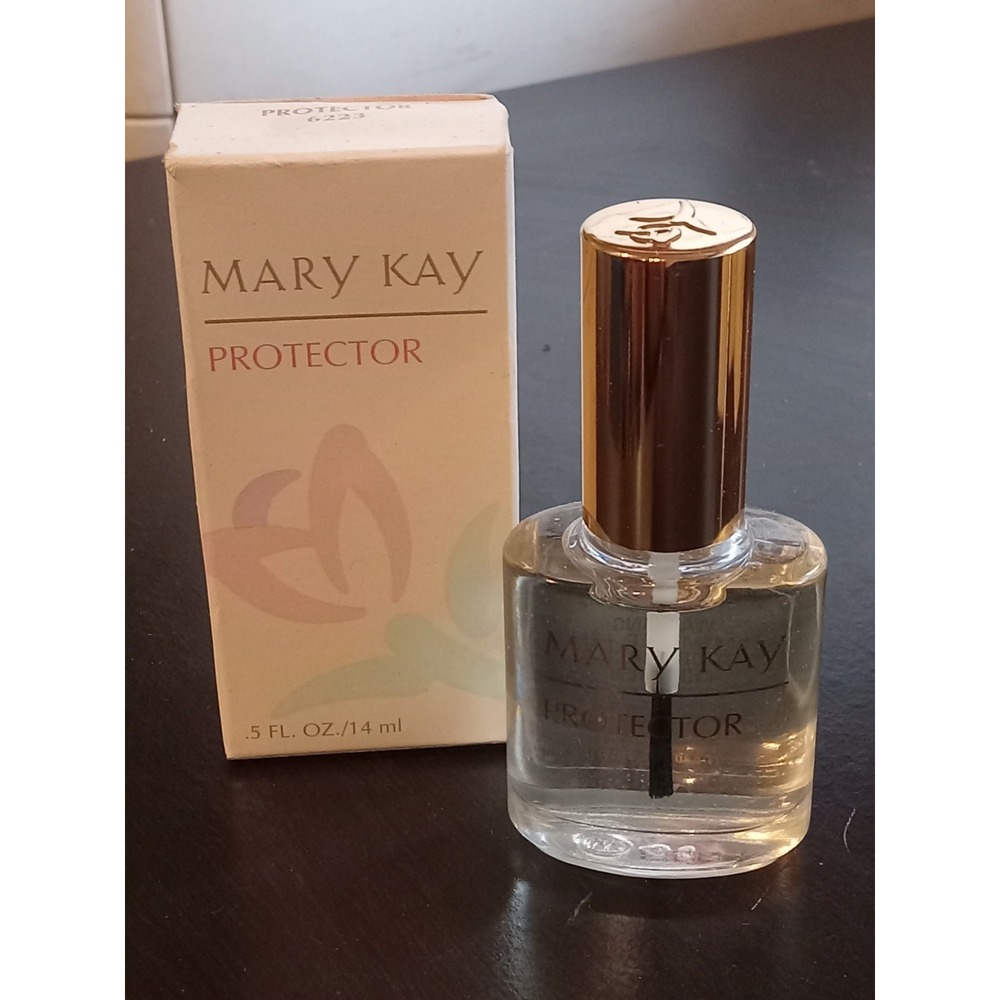 Mary‎ Kay Nail Care Clear Protector #6223 .5 FL Oz Discontinued & Rare